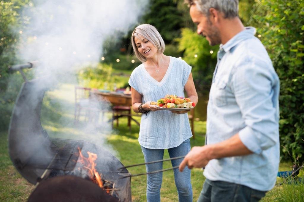 Grill w ogrodzie dla przyjaciół