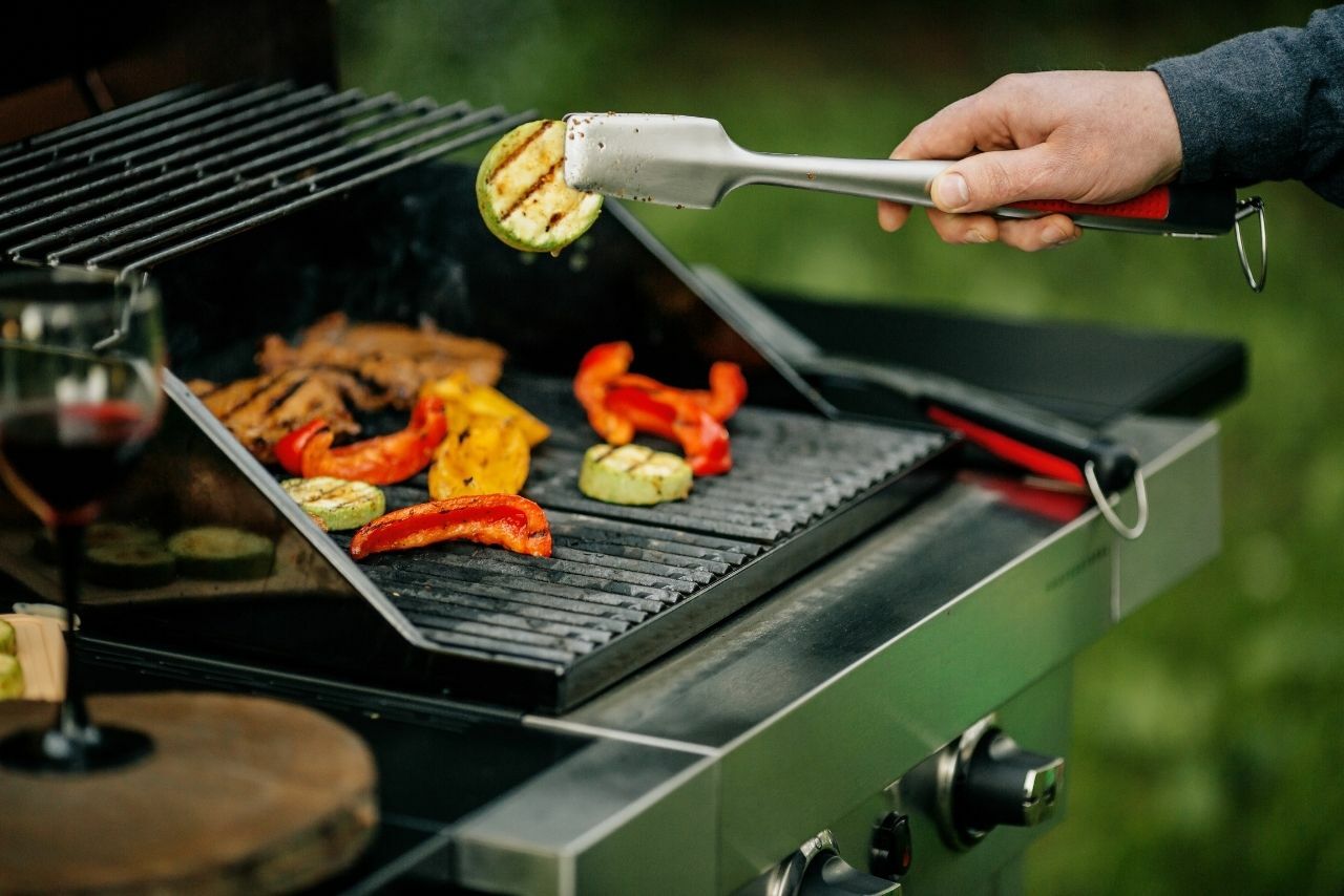 Grill gazowy - ciekawa alternatywa dla węglowego grill gazowy