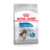 Karma sucha dla psów dorosłych Medium Light Weight Care 3 kg Royal Canin