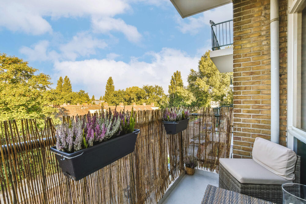 jesienne sprzątanie na balkonie