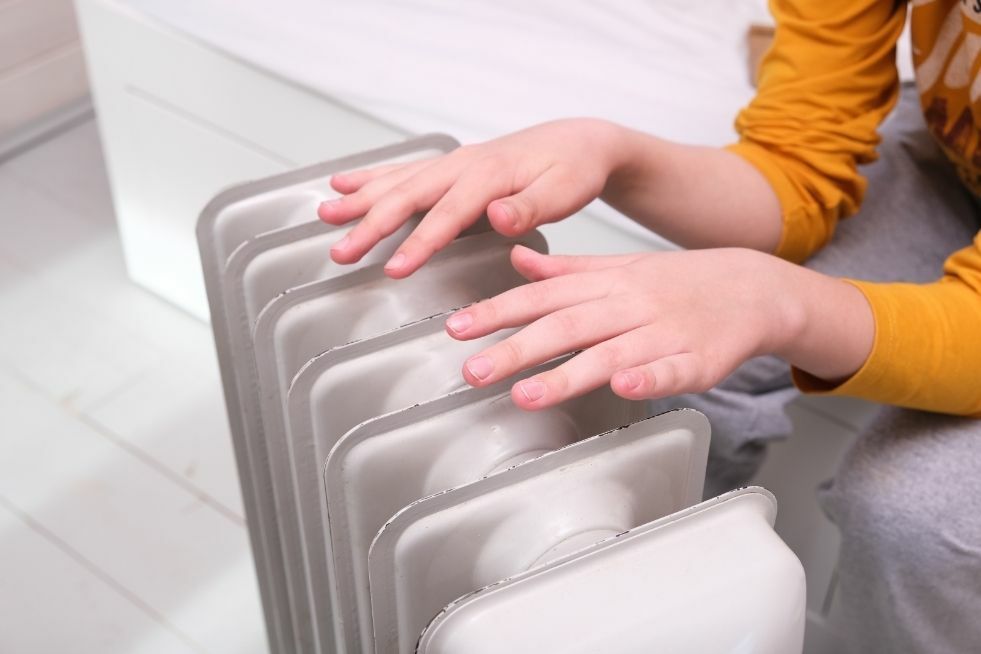 Grzejnik olejowy do ogrzewania zimnego pokoju