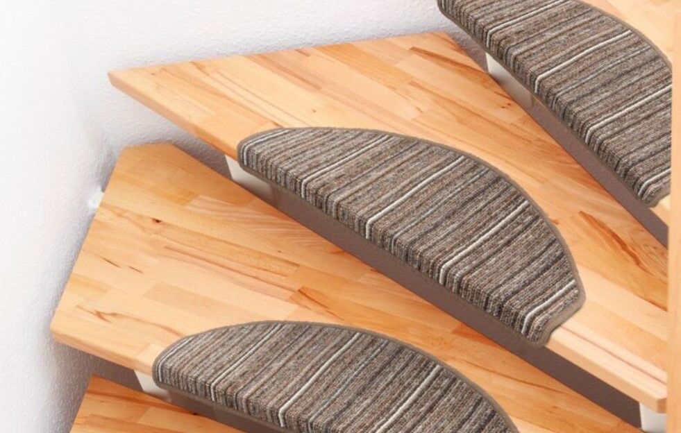 nakładki i dywany na schody