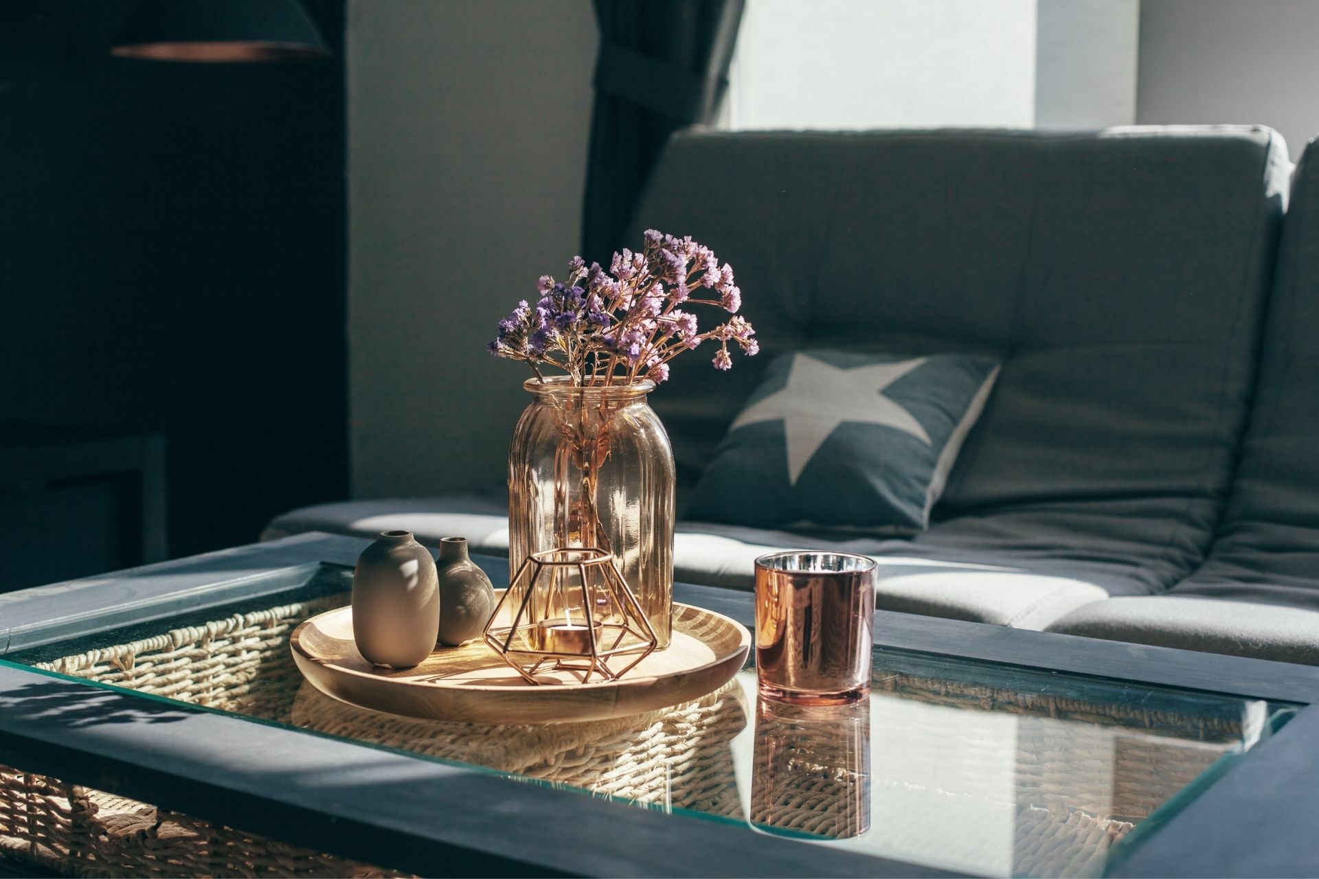 jak pomysłowo wykorzystać słoiki w aranżacji wnętrz?