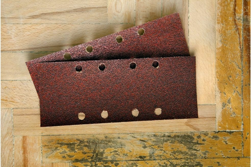 Jak wybrać właściwy papier ścierny?