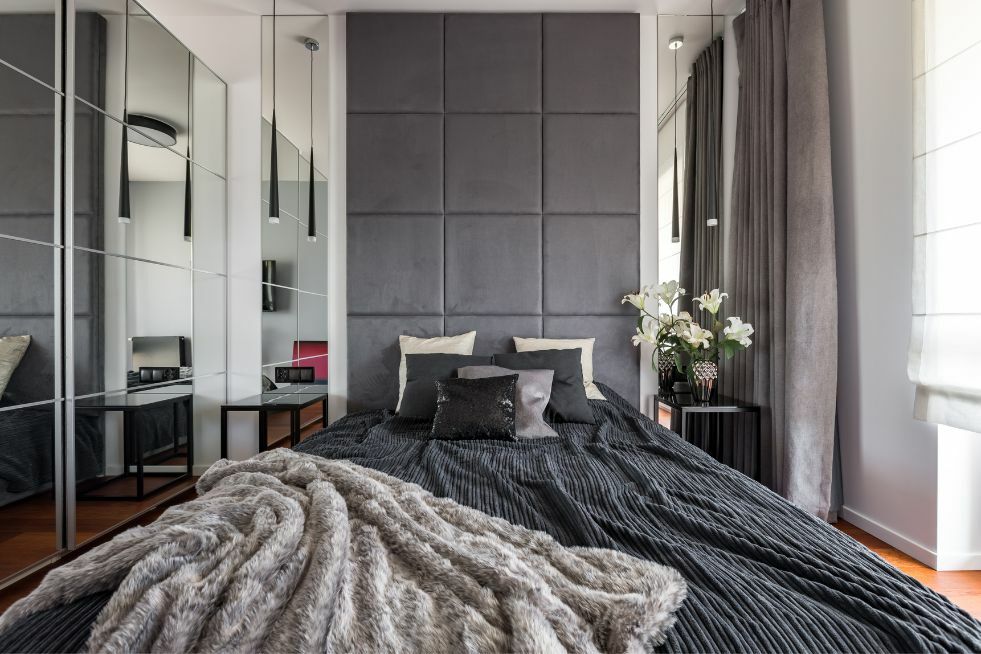 montaż paneli tapicerowanych