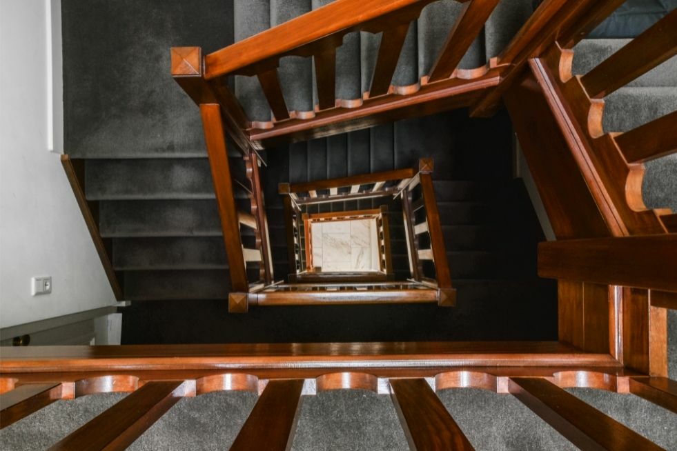 jaka szerokość schodów