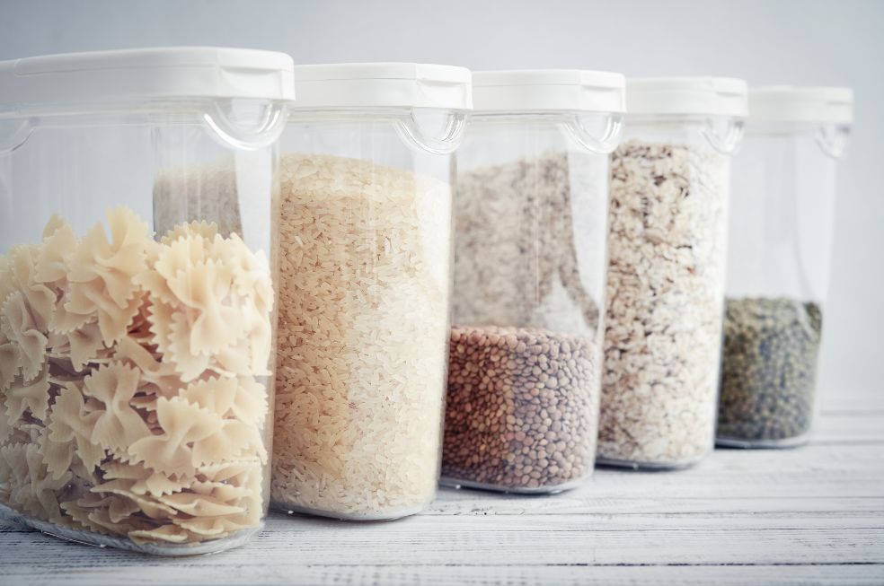 pojemniki do przechowywania suchej żywności