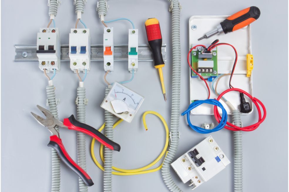 narzędzia instalacji elektrycznej