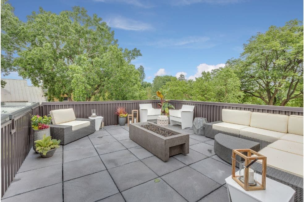 nowoczesny taras na dachu domu