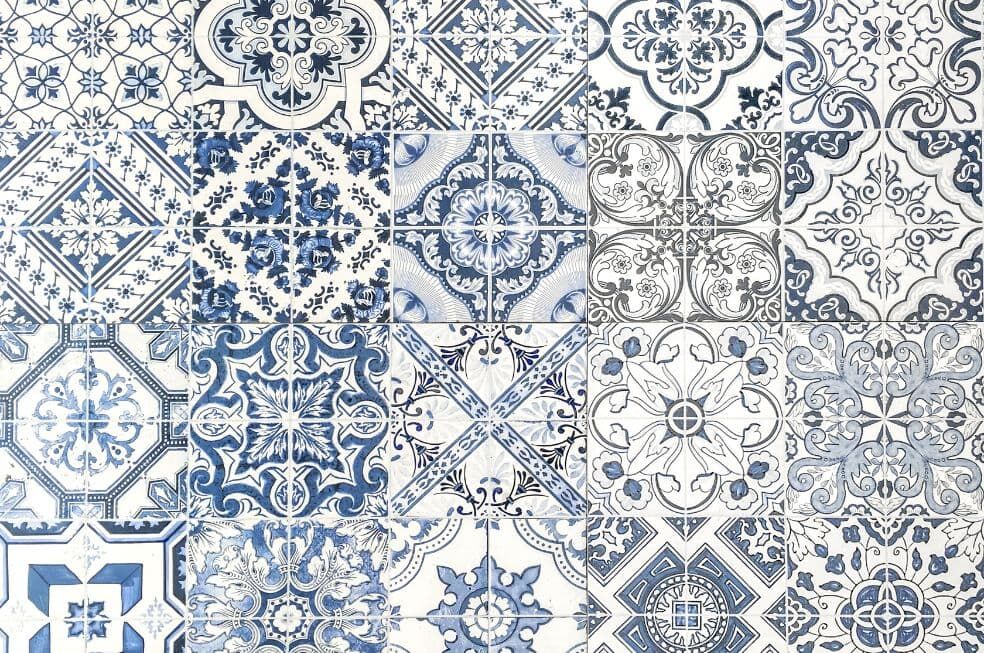 kafelki patchworkowe niebiesko białe