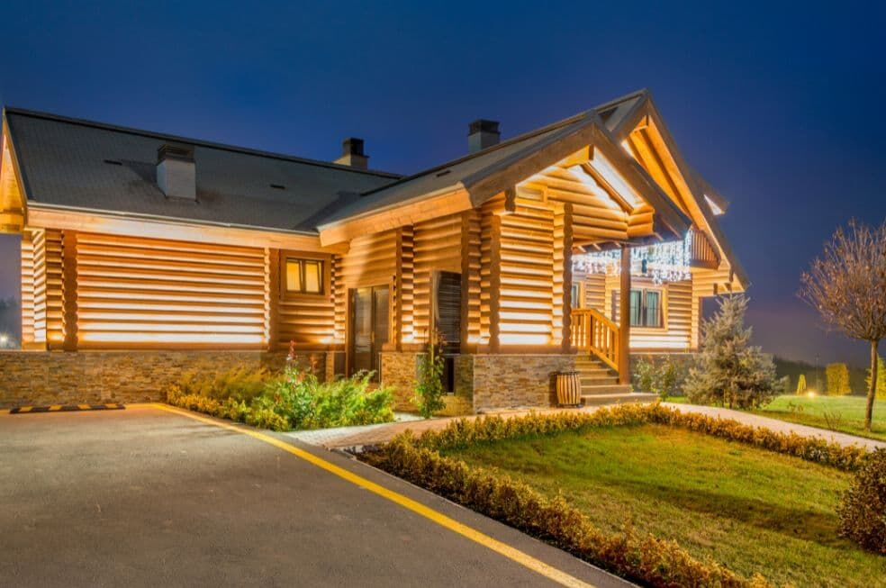 nowoczesny dom całoroczny z drewna