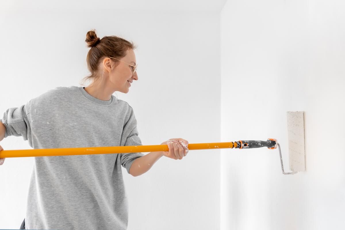 Czym się różni farba lateksowa od ceramicznej