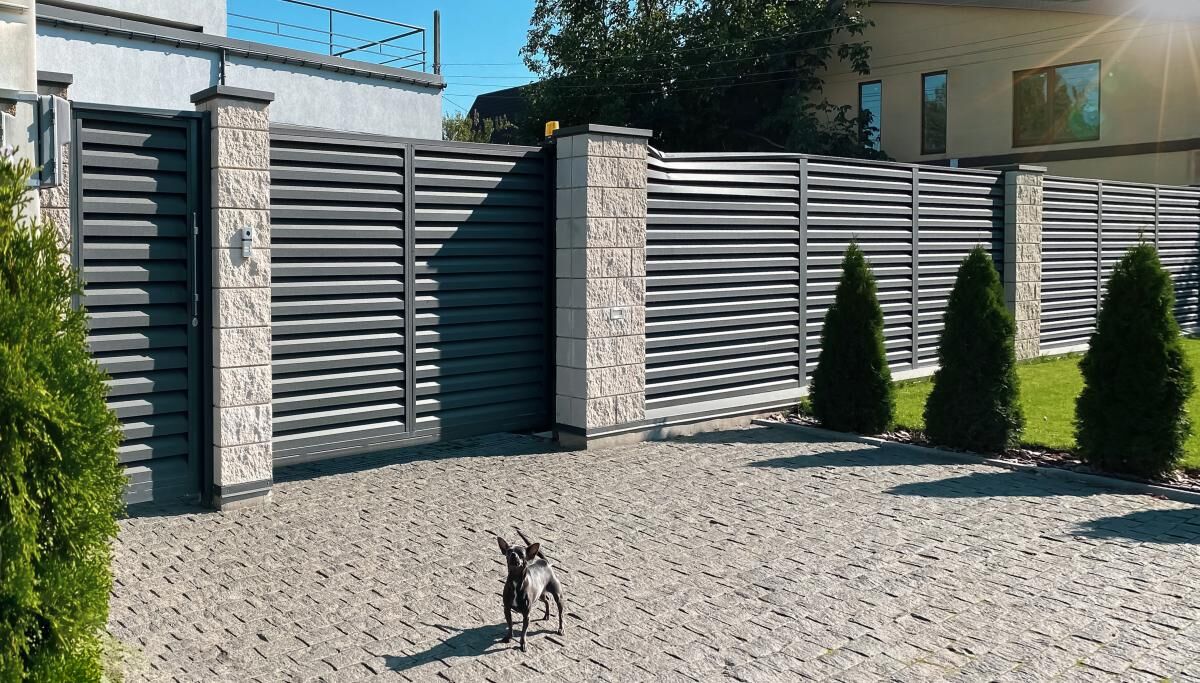 Materiały na ogrodzenie