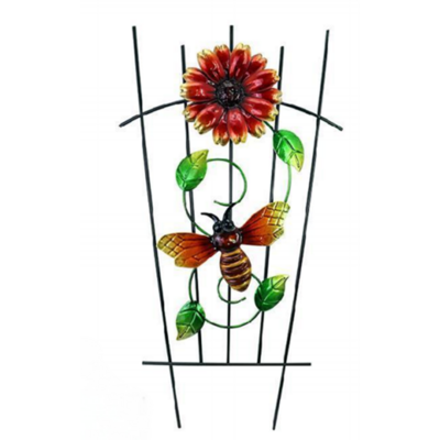 Dekorowana metalowa pergola Pszczoła