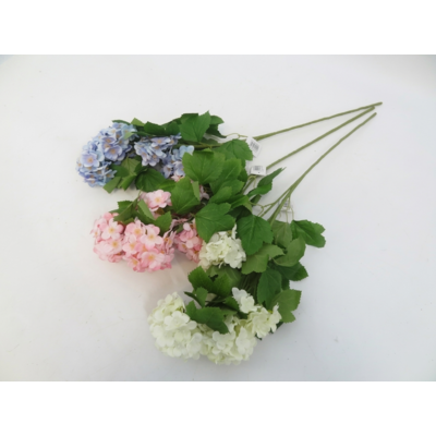 Bukiet sztucznych kwiatów hortensje