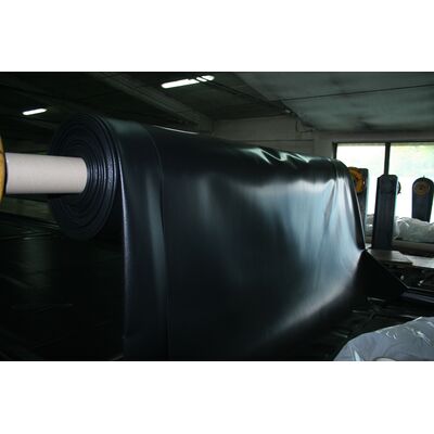 Płachta z folii izolacyjnej czarna PVC IZOFOL 0,5 mm, 6 x 25 m